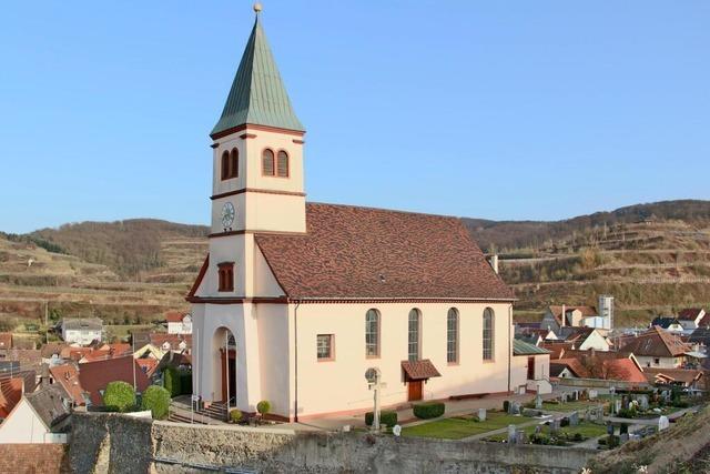 Diebe klauen Opferkerzenstnder samt Kasse aus Kirche in Kiechlinsbergen