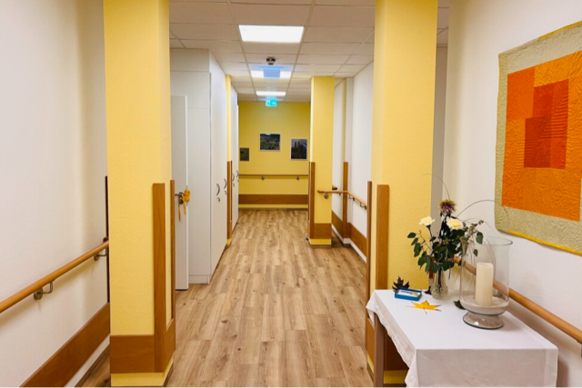 Wie baut man eine Beziehung zu einem Hospiz-Gast auf?