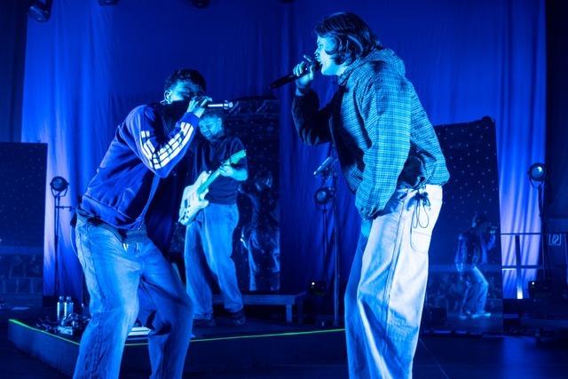 Kasi und Antonius im E-Werk in Freiburg: Wie viel Energie habt ihr? Ja!