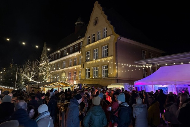 Mit Lichterkette und Feuerschalen wurde Stimmung geschaffen.  | Foto: Gewerbeverein Murg
