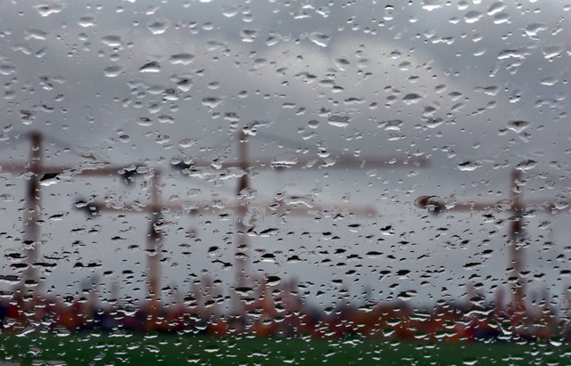 Deutschlands Mittelst&auml;ndler blick...ls noch im Fr&uuml;hjahr. (Symbolbild)  | Foto: Karl-Josef Hildenbrand/dpa