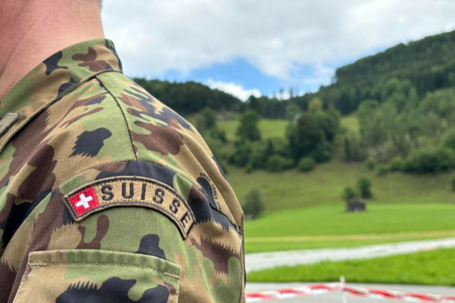 Brgerdienst fr alle - mssen Frauen in der Schweiz bald in die Armee einrcken?