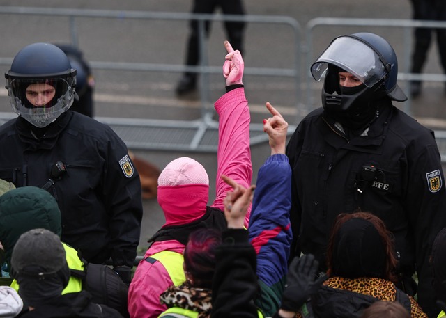 Die Demonstranten reisten aus dem gesamten Bundesgebiet an.  | Foto: Hannes P. Albert/dpa