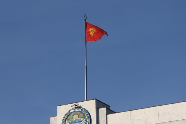 Zuletzt zeigte das System in Kirgistan...sitionelle landeten im Gef&auml;ngnis.  | Foto: Andr&eacute; Ballin/dpa