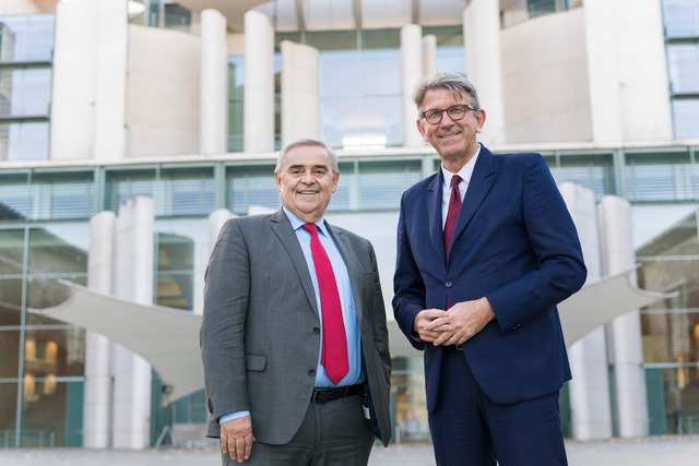 Der fr&uuml;here Verfassungsrichter Pe...keit f&uuml;r NS-Raubgut. (Archivbild)  | Foto: Kay Herschelmann/Bundesregierung/dpa