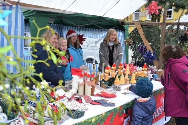 Der Todtnauer Weihnachtsmarkt zieht Besucher aus dem ganzen Oberen Wiesental an