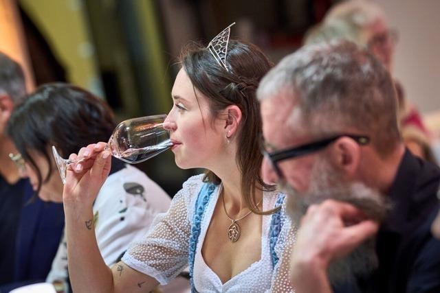 45. BZ-Weinprobe in Lahr – viele Spenden und ein gelungener Auftakt zur BZ-Aktion Weihnachtswunsch