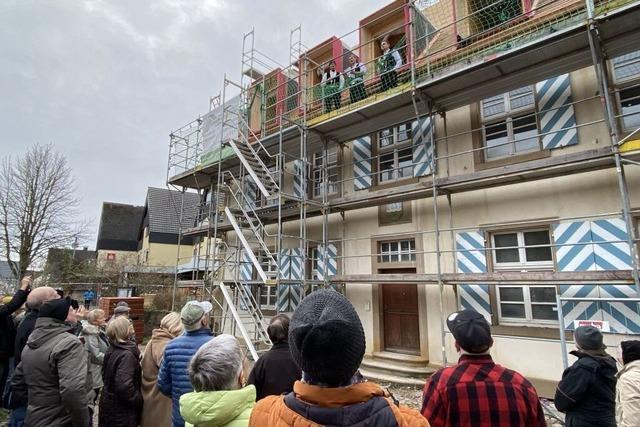 Richtfest in Bad Bellingen: Das Rathaus wird modernisiert und gleichzeitig historisches Erbe bewahrt