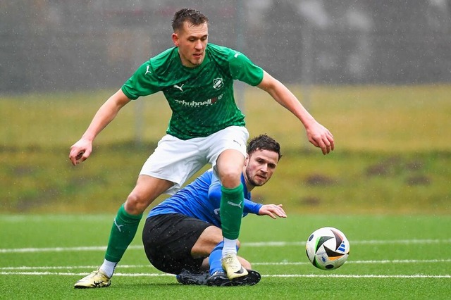 Jonas Krumm vorne) erzielte das Zeller Siegtor in Schnau (Archivfoto).  | Foto: Gerd Grndl