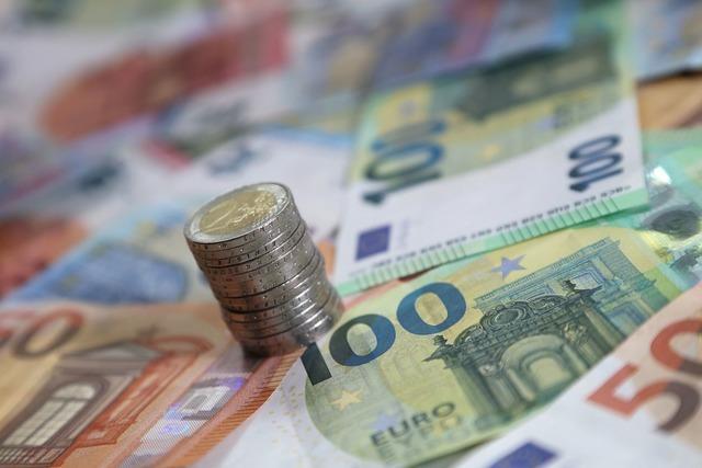 Steuern, Deutschlandticket, Musterung - was sich 2026 ndert