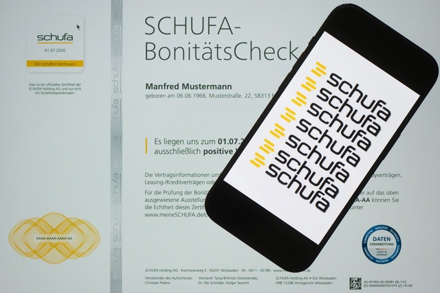 Verbraucher erhalten einen kotenlosen ...ck in ihren Schufa-Score. (Symbolbild)  | Foto: Sebastian Kahnert/dpa