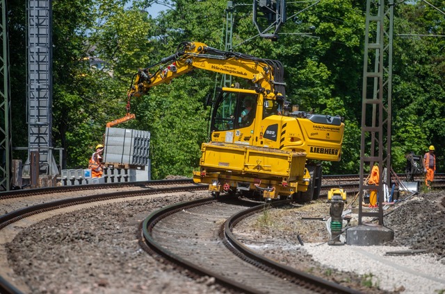 Verkehrsminister fordert bessere Infos zu Bahnbaustellen. (Archivbild)  | Foto: Christoph Schmidt/dpa