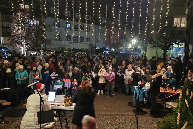 Springerle, Glhwein und "Soul-Weiber" beim Nikolausmarkt in Lffingen