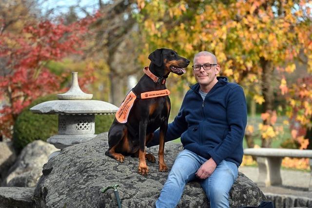 Freiburger muss lange nach Fitnessstudio suchen – weil seine Assistenzhndin mit muss