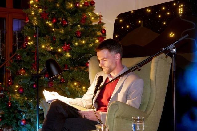 Titisee-Neustadts Rathauschef ffnet das erste Adventstrchen