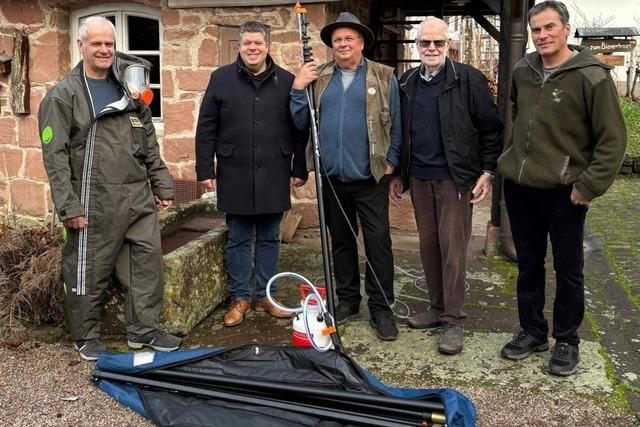 Durbacher Imkerverein schafft eine Lanze zur Bekmpfung der Asiatischen Hornisse an
