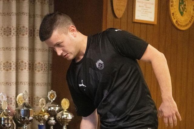 Der KSV Hlzlebruck besiegt den Spitzenreiter