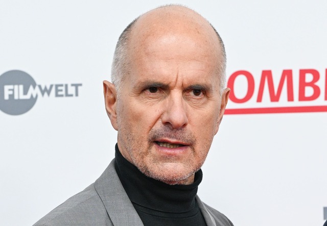 Christoph Maria Herbst zollt Thomas Gottschalks Arbeitsmoral Respekt.  | Foto: Jens Kalaene/dpa