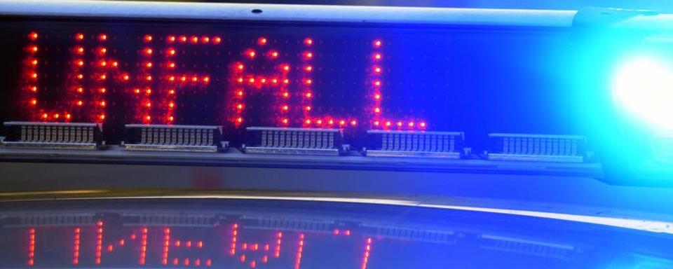 Unfallflucht in Achern: Radfahrer verletzt – Aufmerksame Zeugin notiert Kennzeichen