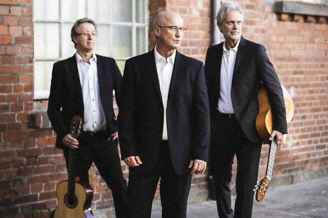 Das Gitarrentrio Cuadro Sur gibt ein stimmungsvolles Konzert im Jergerheim in Offenburg- Hildboltsweier