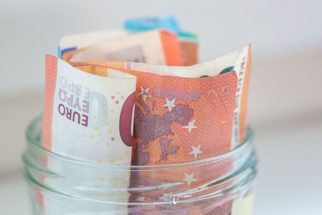 Lahr muss sparen &#8211; aber an welcher Stelle?  | Foto: Fernando Gutierrez-Juarez (dpa)