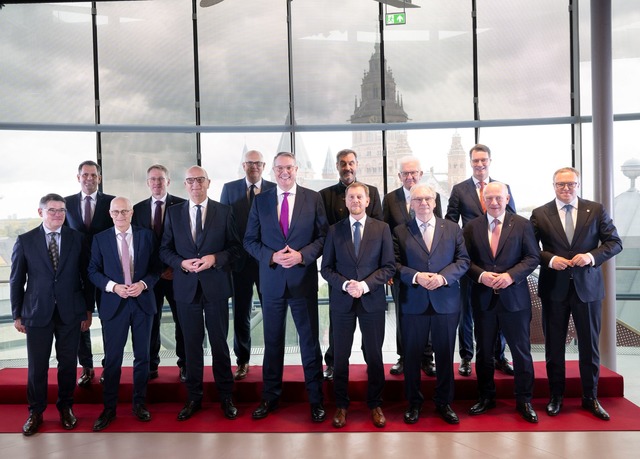 Die Ministerpr&auml;sidenten haben klare Forderungen an den Bund. (Archivbild)  | Foto: Boris Roessler/dpa