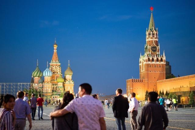 Lesetipps im Advent: "Fr Polina" von Takis Wrger