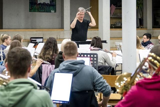 Wie der Nachwuchs der Stadtmusik Schnau sich auf den ersten Auftritt beim Jahreskonzert vorbereitet