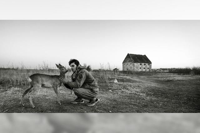 Der schweizer Fotojournalist Klaus Petrus berichtet am Montag, 8. Dezember, 19.30 Uhr im Volkshaus Basel ber Migration.