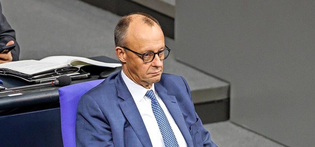 Zitterpartie: Die Abstimmung ber das ... Moment fr Kanzler Merz (CDU) werden.  | Foto: IMAGO/Andreas Gora