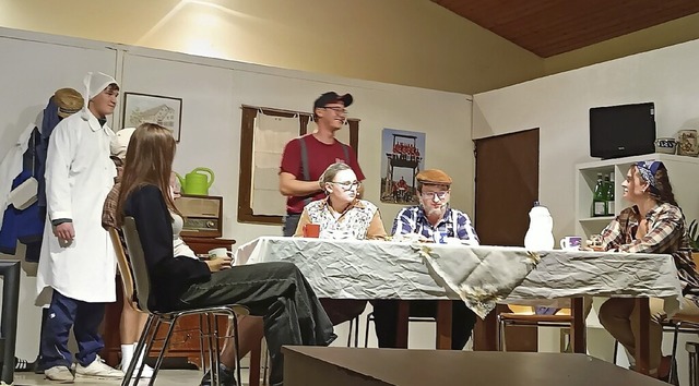 Unterhaltsam: Das Theaterstck: &#8222;Das vermietete Bett&#8220;.  | Foto: Roland Vitt