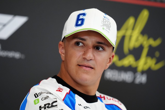 Er einer der Rookies und n&auml;chstes...Verstappens Teamkollege: Isack Hadjar.  | Foto: David Davies/PA Wire/dpa