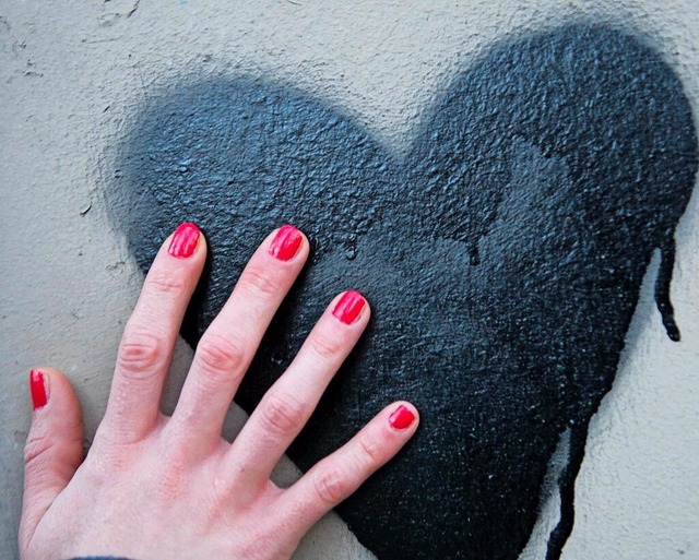 Seelischer Stress: Schlimme Schicksals... Herzmuskel in Mitleidenschaft ziehen. | Foto: Inga Kjer/dpa Seelischer Stress: Schlimme Schicksals... Herzmuskel in Mitleidenschaft ziehen. | Foto: Inga Kjer/dpa