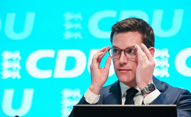 Hagel betrachtet sich als Patriot.  | Foto: Bernd Wei&szlig;brod/dpa