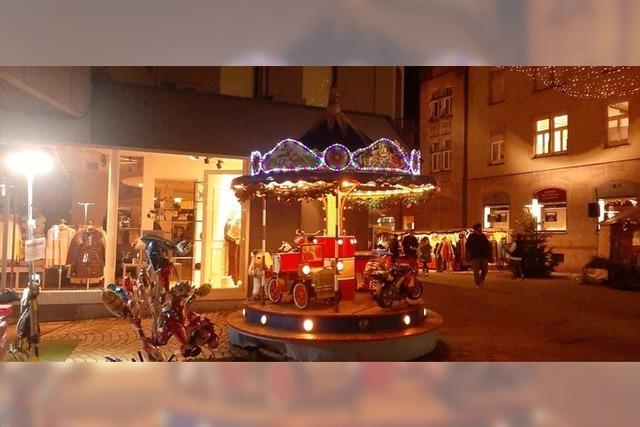 Weihnachtsmarkt fllt Bad Sckinger Altstadt