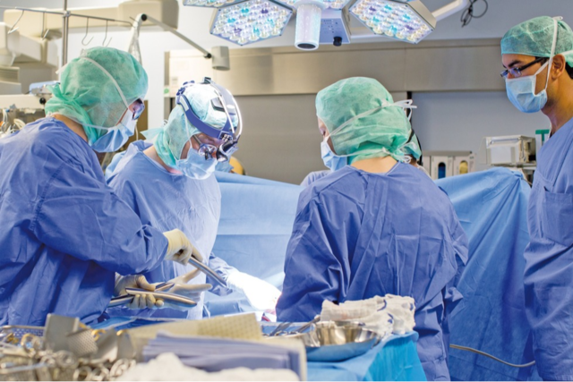 Die Freiburger Uniklinik streicht in den kommenden drei Jahren bis zu 350 Stellen