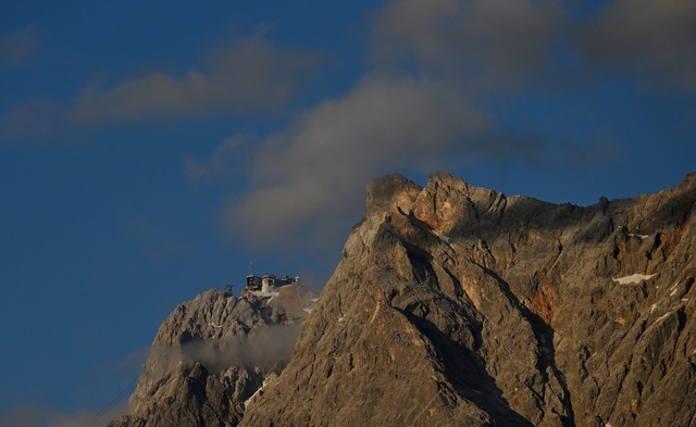Ein 19-J&auml;hriger aus Baden-W&uuml;...l;dlich verungl&uuml;ckt. (Archivbild)  | Foto: Angelika Warmuth/dpa