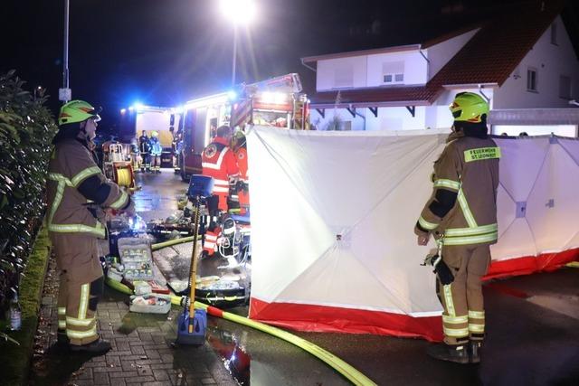 Zwei Menschen sterben bei Brand in Wohnhaus
