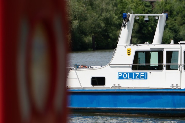 Die Wasserschutzpolizei ermittelt. (Symbolbild)  | Foto: Markus Lenhardt/dpa