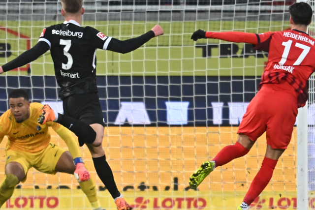 Der SC Freiburg fhrt in Heidenheim - und verliert wegen individueller Fehler