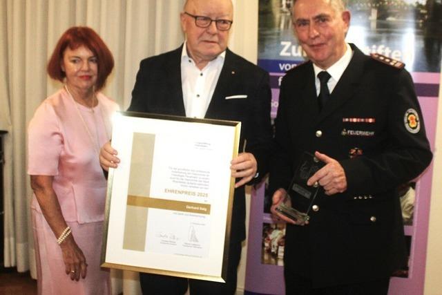 Ausgezeichnetes Ehrenamt: Brgerstiftung Rheinfelden wrdigt Jugend-DLRG und Gerhard Salg
