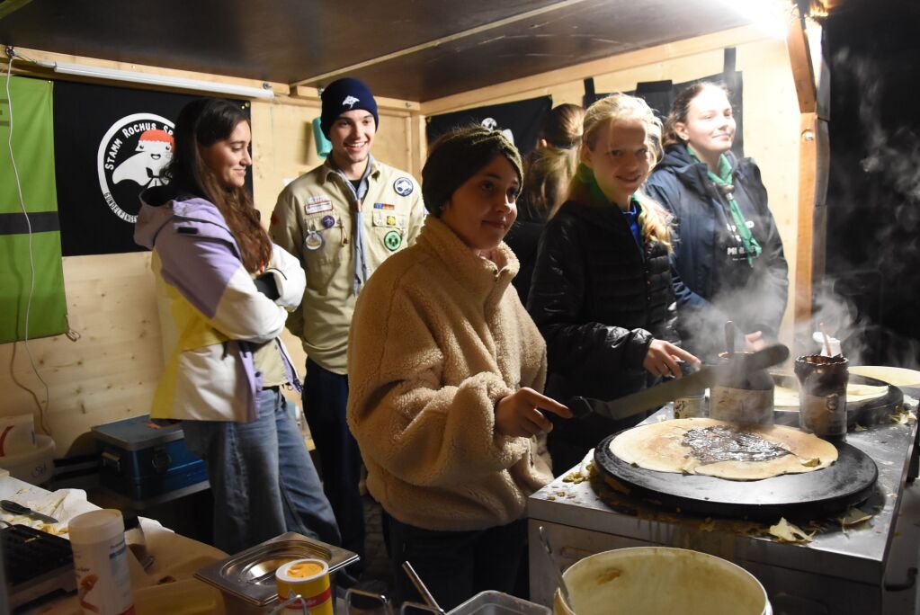 Die Pfadfinder versorgten die Gste mit Crpes.