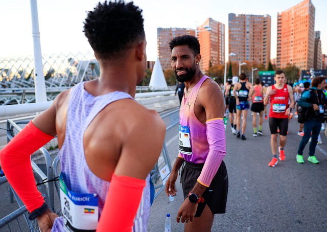 Amanal Petros sorgte in Valencia f&uuml;r den n&auml;chsten Coup.  | Foto: David Gonzalez/dpa
