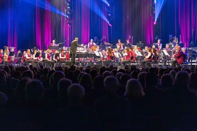 Galakonzert der Stadtkapelle Offenburg lsst mit brillanter Musikalitt kurz den Grimm der Welt vergessen