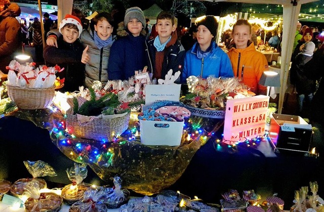 Willkommen heien diese Fnftklssler ..., darunter auch ehemalige MSG-Schler.  | Foto: Ingo Kilian