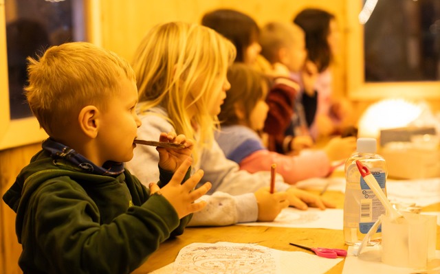 Zur Weihnachtsgeschichte &#8222;Spekul...che&#8220; gab es das passende Gebck.  | Foto: Cora Strittmatter