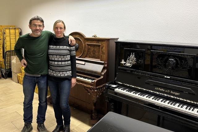 Deshalb stehen Klaviere in der Ebneter Postfiliale