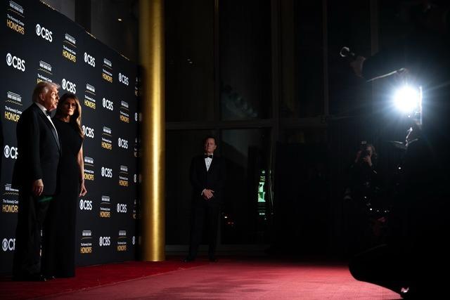 Gala im Kennedy Center mit Novum: Trump auf der Bühne