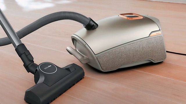 Macht sauber und sieht dabei auch noch gut aus: der Guard L1 Comfort von Miele  | Foto: Miele