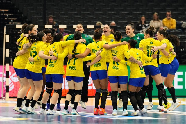 Mit f&uuml;nf Siegen tanzte sich Brasilien ins Viertelfinale. (Archivbild)  | Foto: Martin Meissner/AP/dpa